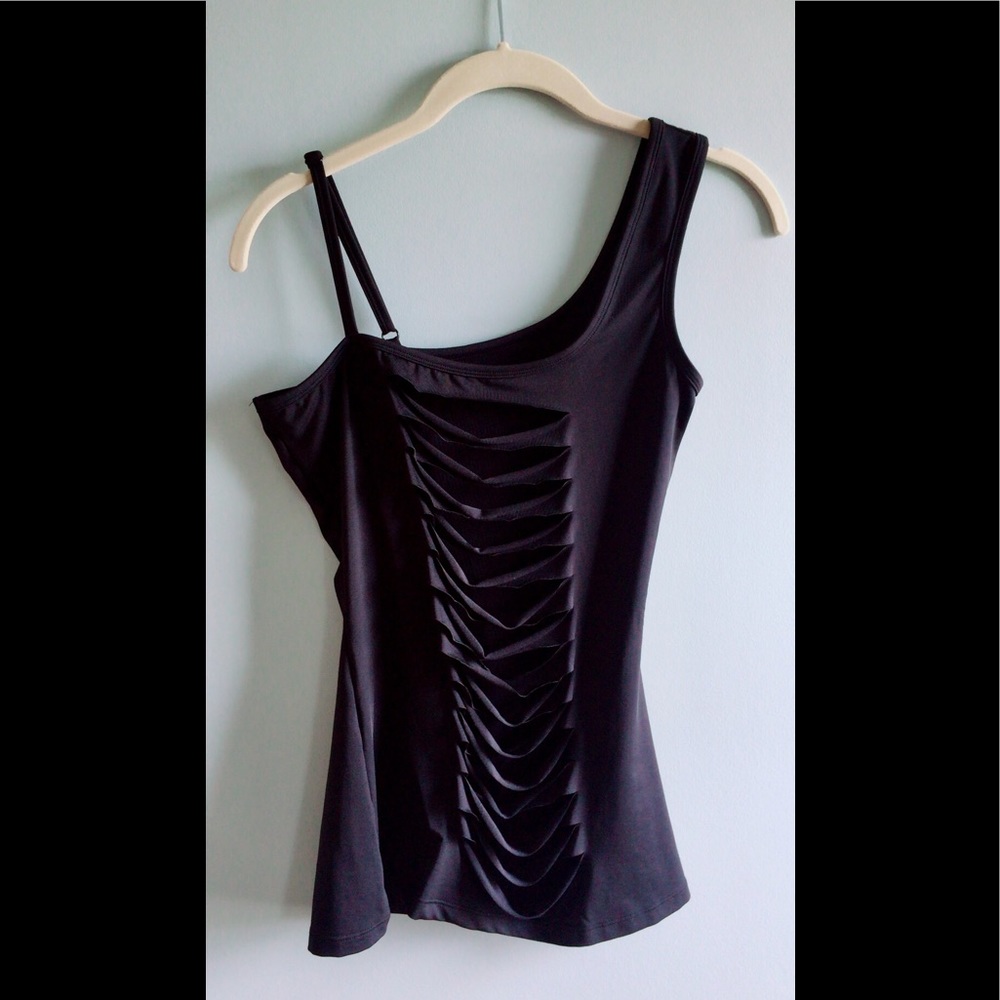 Slashed front sleeveless sexy club top Sexy NWOT